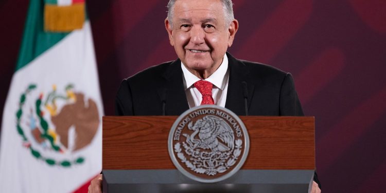 Empresas inician traslado de vuelos de carga hacia el AIFA, anuncia presidente