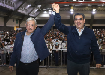 Participa gobernador Céspedes Peregrina en reunión de trabajo con López Obrador