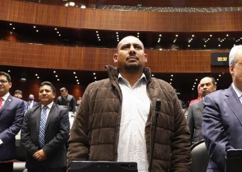 Pide senador Elí Cervantes reforzar mesas de diálogo para resolver el tema de taxistas y Uber en Quintana Roo￼