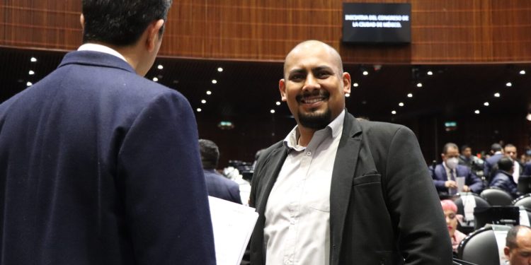 Pide senador Elí César Cervantes reunión con autoridades que implementarán el cierre del transporte de carga en el AICM￼