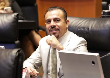 Va Ricardo Velázquez por más vacaciones para burócratas en México; presentará reforma ante el Senado de la República￼