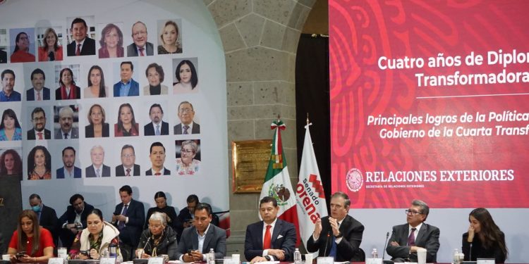 Destaca Marcelo Ebrard, ante senadores de Morena, que México cuenta con respeto político en el mundo￼