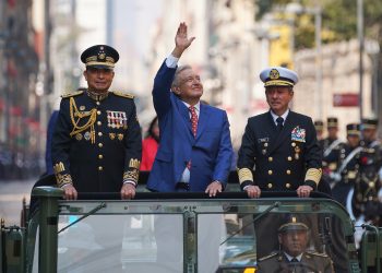 Presidente conmemora 110 Aniversario de la Marcha de la Lealtad en Centro Histórico de la Ciudad de México￼