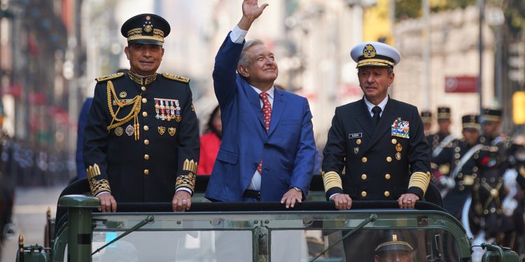 Presidente conmemora 110 Aniversario de la Marcha de la Lealtad en Centro Histórico de la Ciudad de México￼