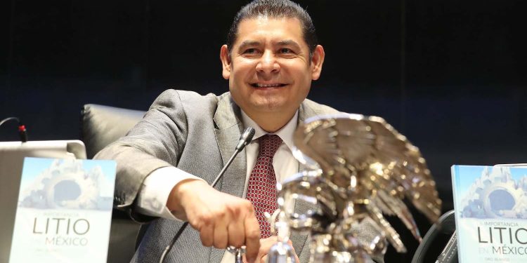 Reforma electoral asegura transparencia en manejo de recursos de partidos políticos, destaca Alejandro Armenta￼