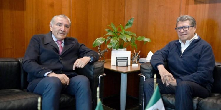 Revisan Ricardo Monreal y Adán Augusto López temas pendientes de agenda legislativa￼