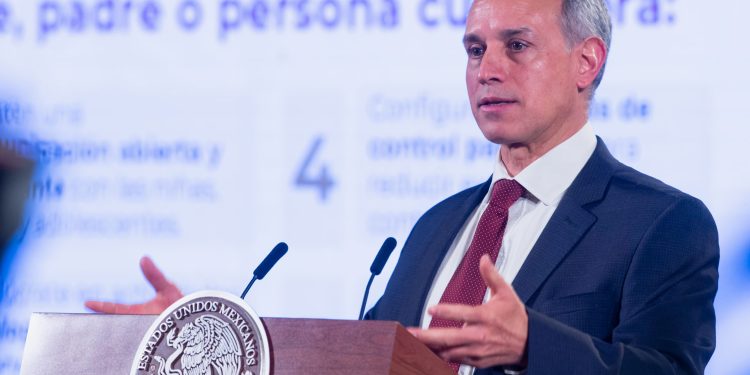 Secretaría de Salud alerta sobre efectos de clonazepam en niñas, niños y adolescentes que hacen reto viral de TikTok