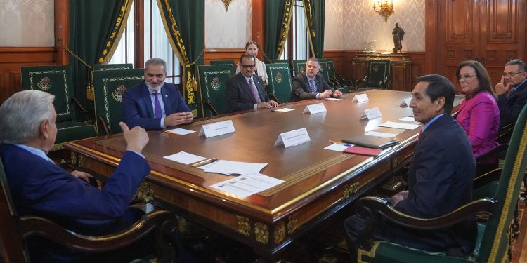 AMLO celebra diálogo entre Gobierno de México y Organización de Países Exportadores de Petróleo￼